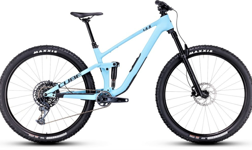 Bodenhaftung und Spurtreue auf dem Trail? Nichts leichter als das mit dem neuen Stereo ONE44 C:62 Pro! Und zwar dank seiner leichten Carbonbauweise, cleveren Details und 1a abgestimmten Kinematik. Und mit Lagerschalen zur Winkelverstellung kannst du das Handling auf deine individuellen Vorlieben feinabstimmen. Hier kommt dein Trail-Partner für genialen Fahrspaß im Gelände!