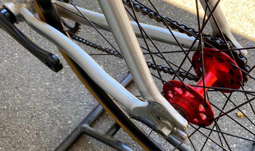 Momenatn eingestellt mit Freilauf ! Mit kleinem Aufwand anpassbar auf SingleSpeed !