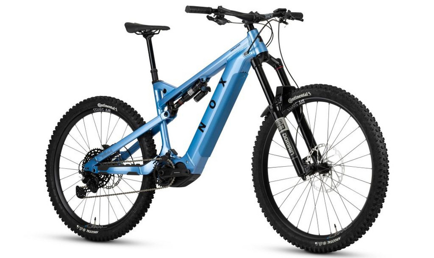 ABBILDUNG MIT CORE AUSSTATTUNG !
Der NOX High-Performance Aluminium-Rahmen mit Integrated Suspension Technology sorgt für ultimative Stabilität und Kontrolle. Dank 180mm Federweg an der Front und 170mm am Heck gleitest du mühelos über jedes Hindernis, während das Mullet-Setup (29”/27,5”) die perfekte Mischung aus Laufruhe und Agilität bietet !