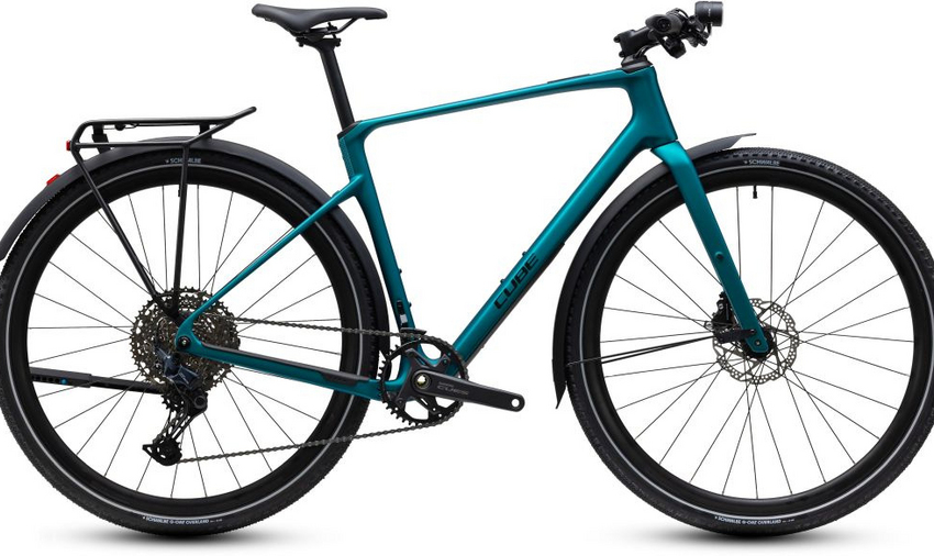 Pendelstrecke unter der Woche, längere Ausfahrt am Wochenende: Das Nulane C:62 SLX FE fühlt sich in beiden Welten zuhause. Sein leichter C:62® Carbonrahmen trifft auf eine durchdachte Vollausstattung und zuverlässige Komponenten – für ein Bike, das sportliches Fahren und Alltagstauglichkeit besonders elegant miteinander verbindet !