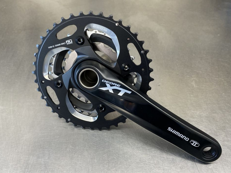 Kurbelgarnitur / Shimano / XT / 3 - 10 fach / 11/25 Bild 1